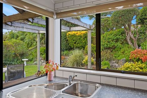 Photo of property in 2/1a Basilton Close, Bucklands Beach, Auckland, 2012