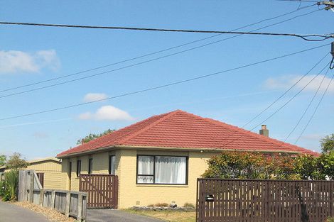 Photo of property in 70 Rowan Avenue, Aranui, Christchurch, 8061