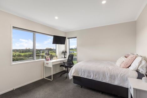 Photo of property in 135 Nixon Road, Taupaki, Henderson, 0782