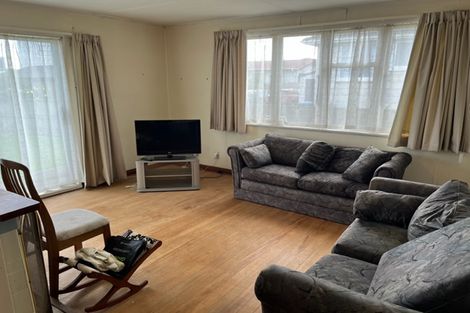 Photo of property in 97 Hillsborough Road, Hillsborough, Auckland, 1042