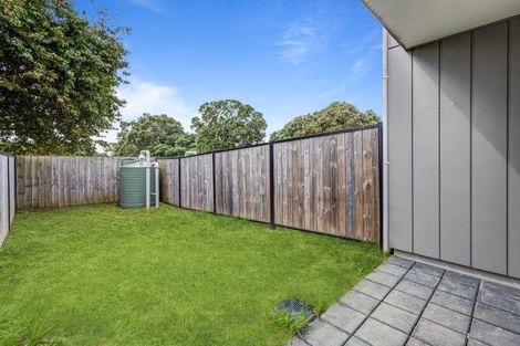 Photo of property in 13 Eileen Newey Place, Henderson, Auckland, 0612