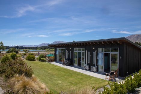 Photo of property in 2 Lochinver Avenue, Lake Tekapo, 7999