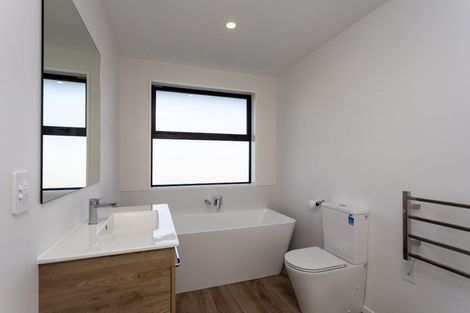 Photo of property in 42 Chambers Avenue, Woodend, 7691