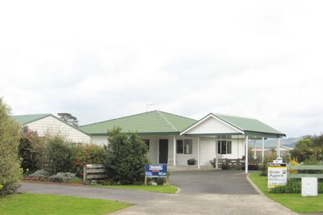 Photo of property in 19 Impala Place, Whitianga, 3510