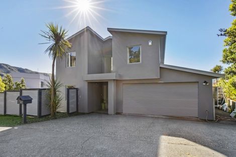 Photo of property in 62 Downing Street, Crofton Downs, Wellington, 6035