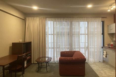 Photo of property in Atrium Apartments, 2l/154 The Terrace, Wellington Central, Wellington, 6011