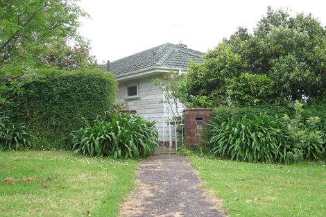 Photo of property in 9 Peverill Crescent, Papatoetoe, Auckland, 2025