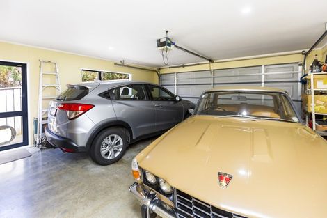 Photo of property in 3 Ormrod Grove, Riverstone Terraces, Upper Hutt, 5018