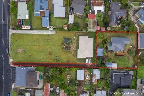 Photo of property in 14 Wallace Road, Mangere Bridge, Auckland, 2022