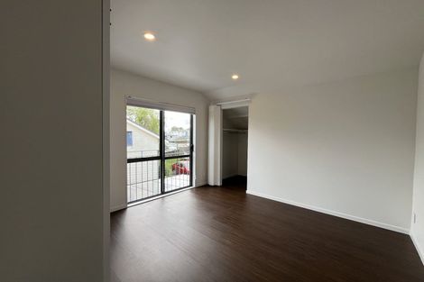 Photo of property in 30 Benchmark Drive, Massey, Auckland, 0614