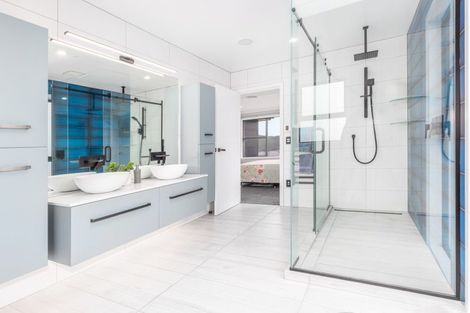 Photo of property in 4 Rotorua Grove, Aotea, Porirua, 5024