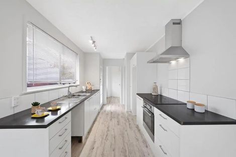 Photo of property in 1 Benmore Place, Manurewa, Auckland, 2102