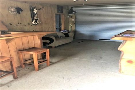 Photo of property in 914 Grove Road, Mayfair, Hastings, 4122