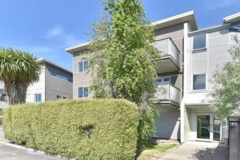 Photo of property in 6/12 Hutcheson Street, Sydenham, Christchurch, 8023