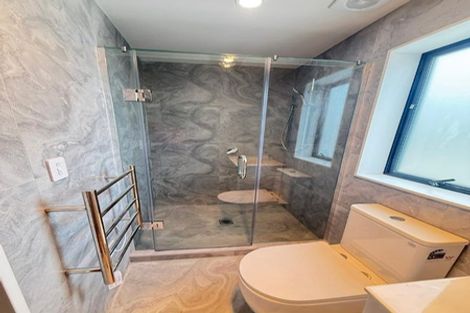 Photo of property in 43 Savoy Road, Glen Eden, Auckland, 0602