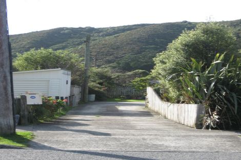 Photo of property in 1-3 Harris Street, Naenae, Lower Hutt, 5011