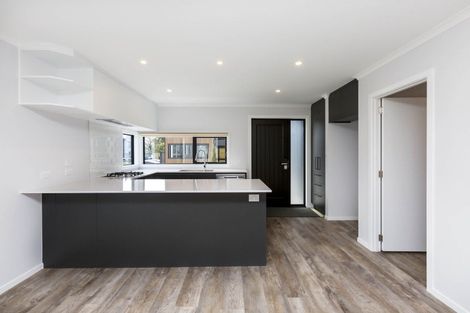 Photo of property in 8 Reakes Crescent, Wallaceville, Upper Hutt, 5018