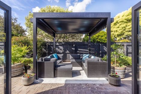 Photo of property in 2 Georgia Grove, Paraparaumu, 5032