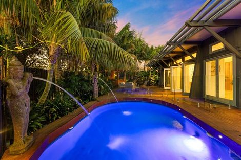 Photo of property in 129 Kaipara Road, Papakura, 2582