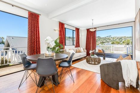 Photo of property in 94 Eden Street, Island Bay, Wellington, 6023