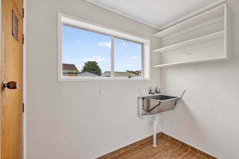 Photo of property in 22 Odlin Crescent, Nawton, Hamilton, 3200