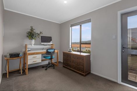Photo of property in 12 Langwell Place, Papakowhai, Porirua, 5024