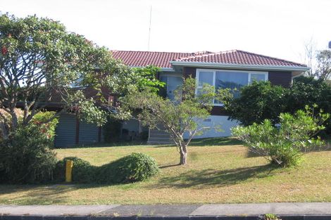 Photo of property in 30 Agincourt Street, Glenfield, Auckland, 0629