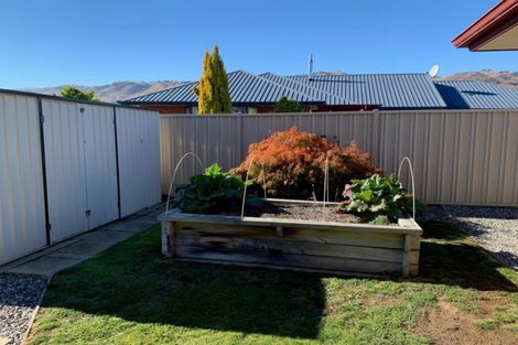 Photo of property in 83 Molyneux Avenue, Cromwell, 9310