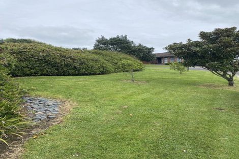 Photo of property in 40 Sunvista Avenue, Oteha, Auckland, 0632