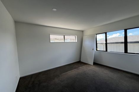 Photo of property in 10a Mantra Road, Massey, Auckland, 0614