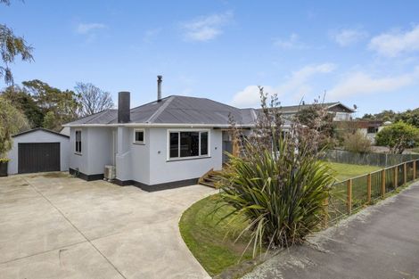 Photo of property in 1 Huia Street, Pahiatua, 4910