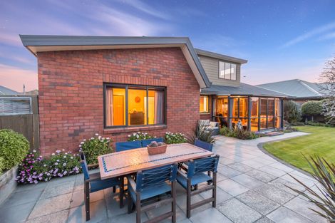 Photo of property in 19 Tivoli Place, Bishopdale, Christchurch, 8053