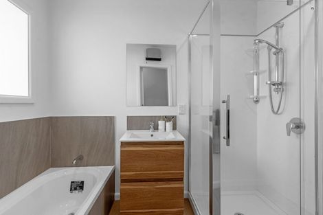 Photo of property in 1/124 Harris Crescent, Papanui, Christchurch, 8053