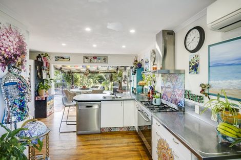 Photo of property in 56 Clarence Cox Crescent, Pirimai, Napier, 4112