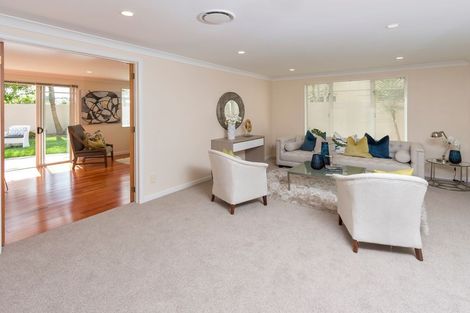 Photo of property in 13 Haven Crest, Somerville, Auckland, 2014