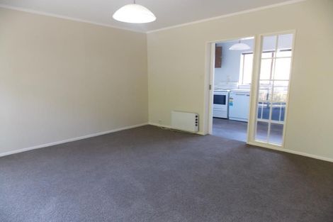 Photo of property in 1 Southern Cross Crescent, Island Bay, Wellington, 6023