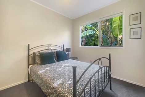 Photo of property in 2/24 Amberley Avenue, Te Atatu South, Auckland, 0610