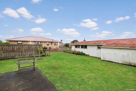 Photo of property in 5 Booth Crescent, Tuakau, 2121