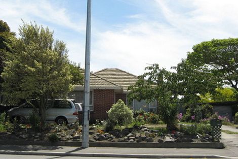 Photo of property in 327 Wainoni Road, Avondale, Christchurch, 8061