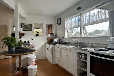 Photo of property in 48 Morris Road, Hillcrest, Hamilton, 3216