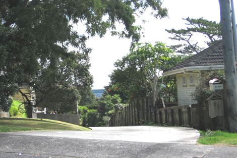 Photo of property in 2/8a Verbena Road, Birkdale, Auckland, 0626