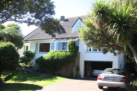 Photo of property in 25 Nicholson Road, Khandallah, Wellington, 6035