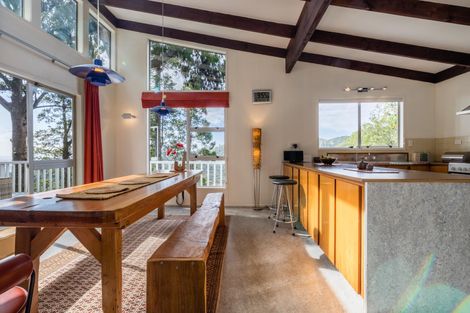 Photo of property in 136 Opanuku Road, Henderson Valley, Auckland, 0612