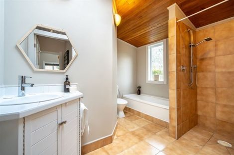 Photo of property in 1/34 Gladstone Road, Northcote, Auckland, 0627