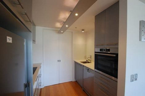 Photo of property in Aqua, 13/74 Oriental Parade, Oriental Bay, Wellington, 6011