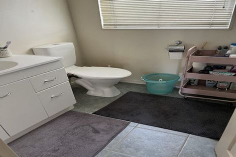 Photo of property in 1 Borris Close, East Tamaki, Auckland, 2016