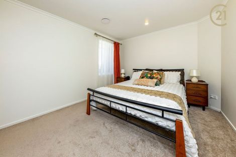 Photo of property in 6 Rohea Place, Opaheke, Papakura, 2113