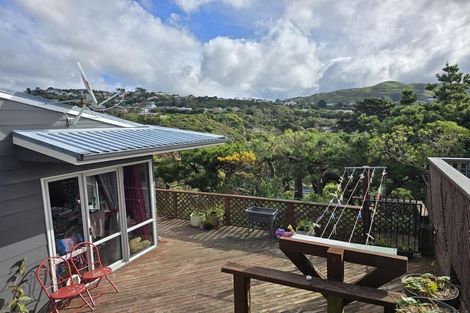 Photo of property in 6 Ronald Woolf Place, Churton Park, Wellington, 6037