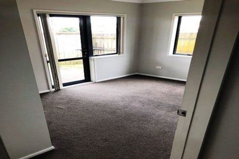 Photo of property in 9 Pooks Road, Ranui, Auckland, 0612