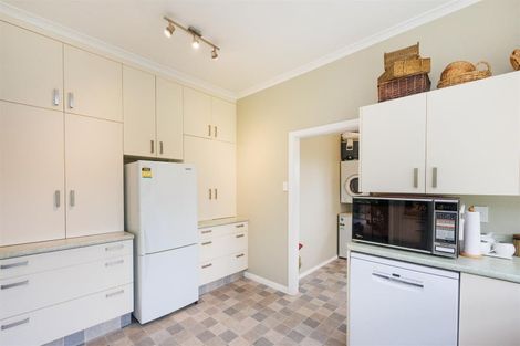 Photo of property in 68 Skerman Street, Marton, 4710